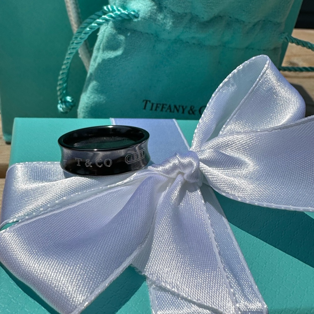NEW Tiffany & Co Titanium Ring